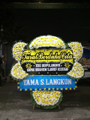 Papan Bunga Duka di Rintis